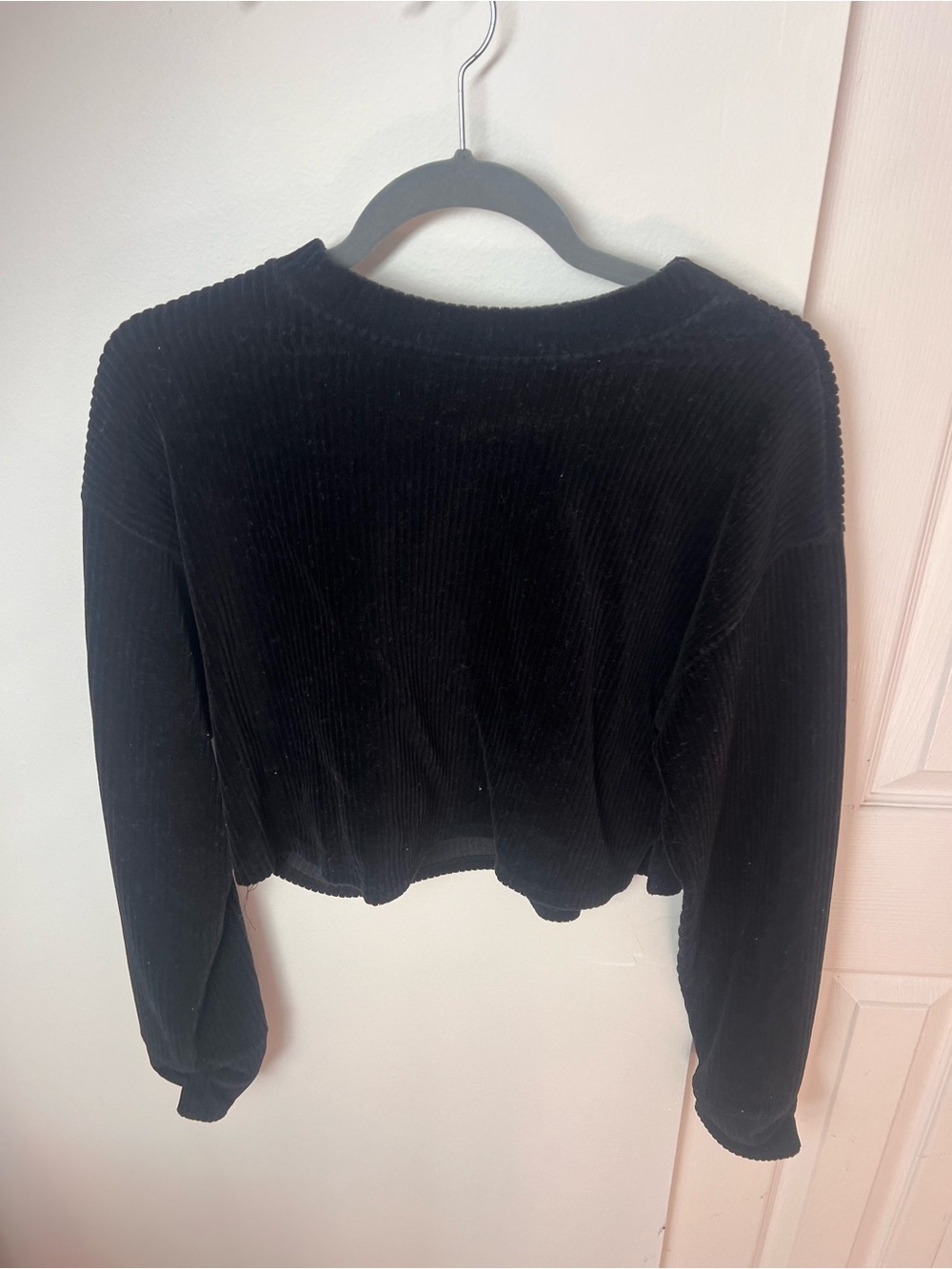 Altar'd State Black Velvet Ribbed Cropped Sweatshirt